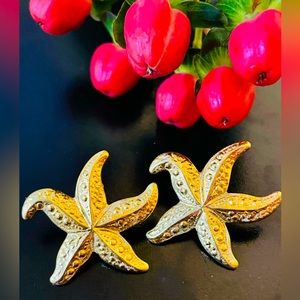 Vintage Avon Starfish Gold Tone Earrings